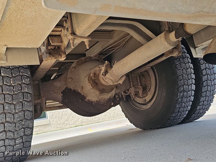 image for item DQ0255 1983 Ford 9000  pumper fire truck