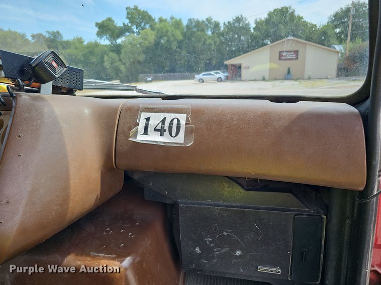 image for item DQ0255 1983 Ford 9000  pumper fire truck