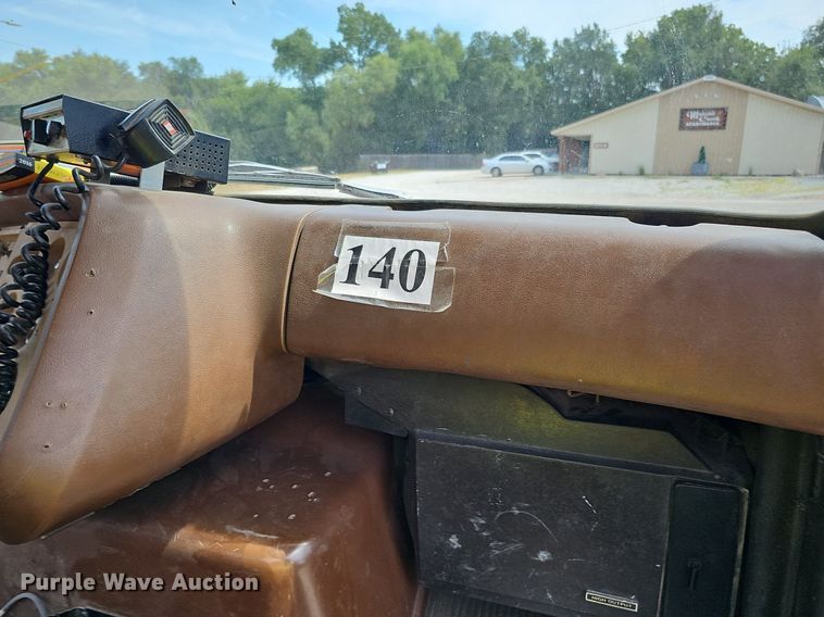 image for item DQ0255 1983 Ford 9000  pumper fire truck