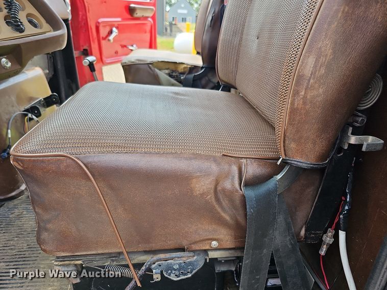 image for item DQ0255 1983 Ford 9000  pumper fire truck