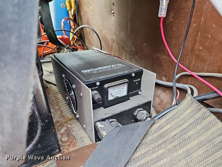 image for item DQ0255 1983 Ford 9000  pumper fire truck