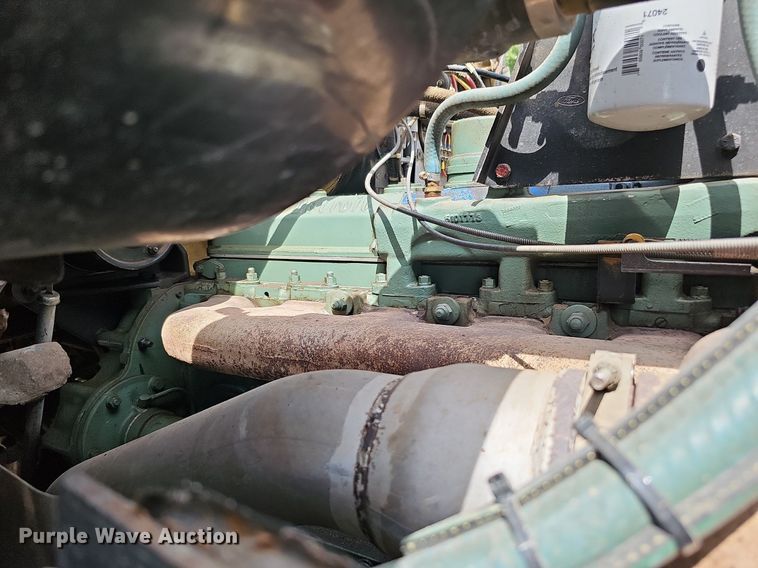 image for item DQ0255 1983 Ford 9000  pumper fire truck