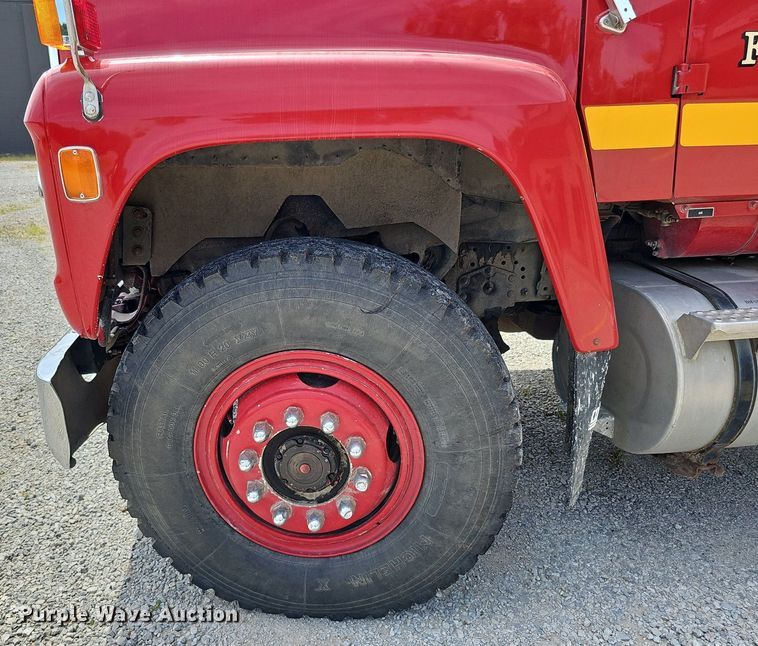 image for item DQ0255 1983 Ford 9000  pumper fire truck