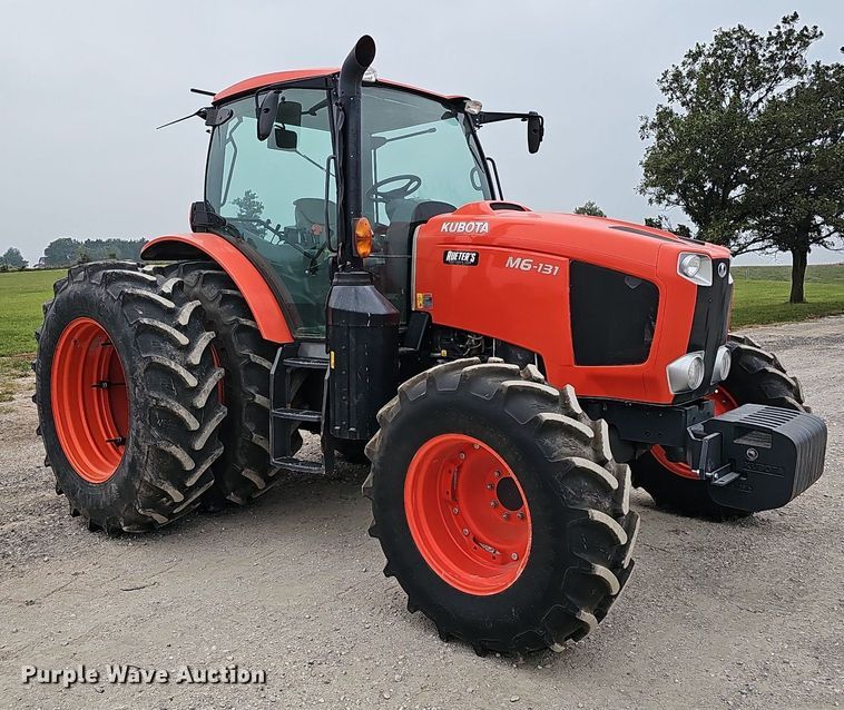 image for item DQ0293 2019 Kubota M6-131  MFWD tractor