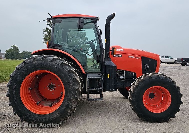 image for item DQ0293 2019 Kubota M6-131  MFWD tractor