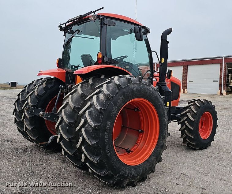 image for item DQ0293 2019 Kubota M6-131  MFWD tractor