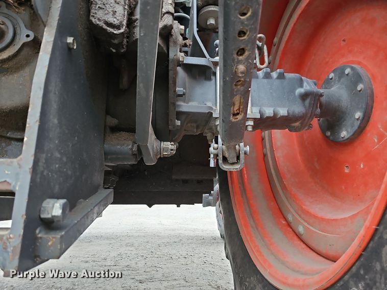 image for item DQ0293 2019 Kubota M6-131  MFWD tractor