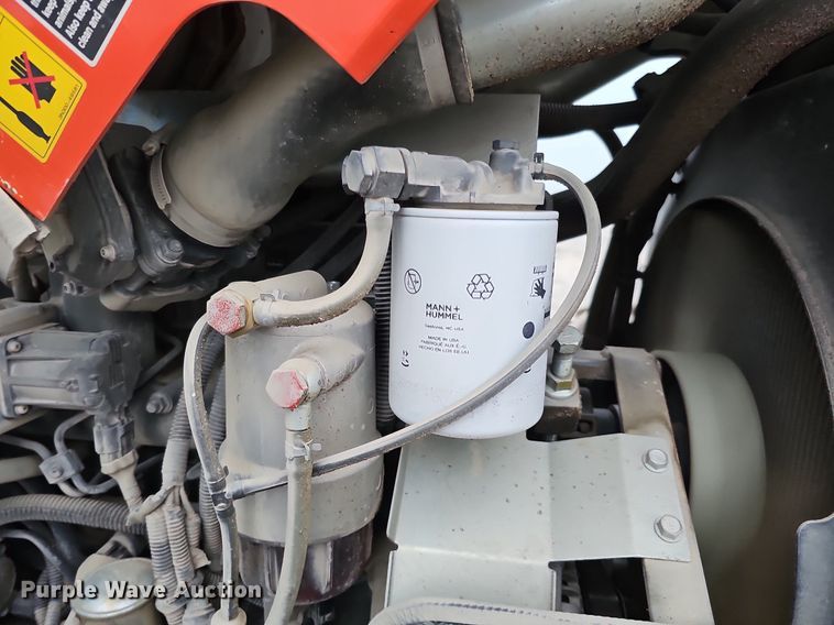 image for item DQ0293 2019 Kubota M6-131  MFWD tractor