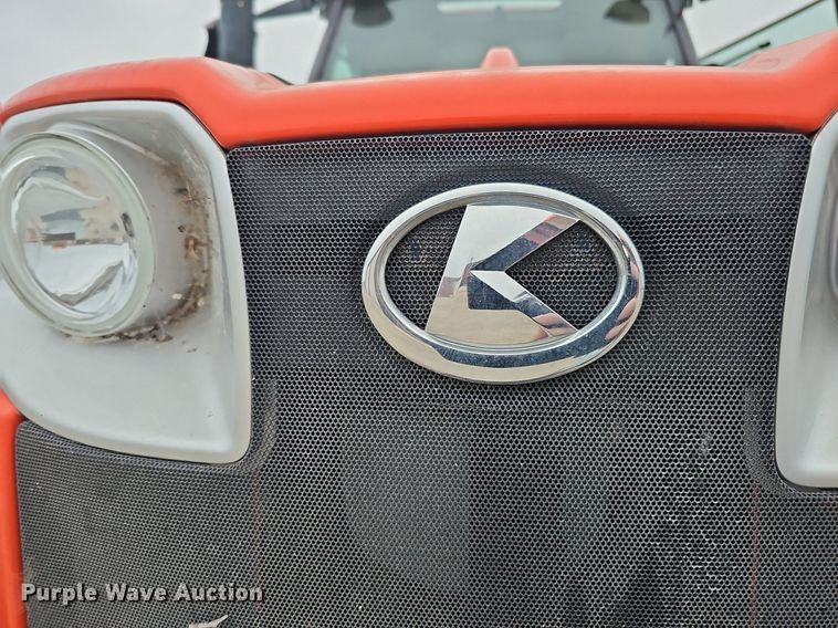 image for item DQ0293 2019 Kubota M6-131  MFWD tractor