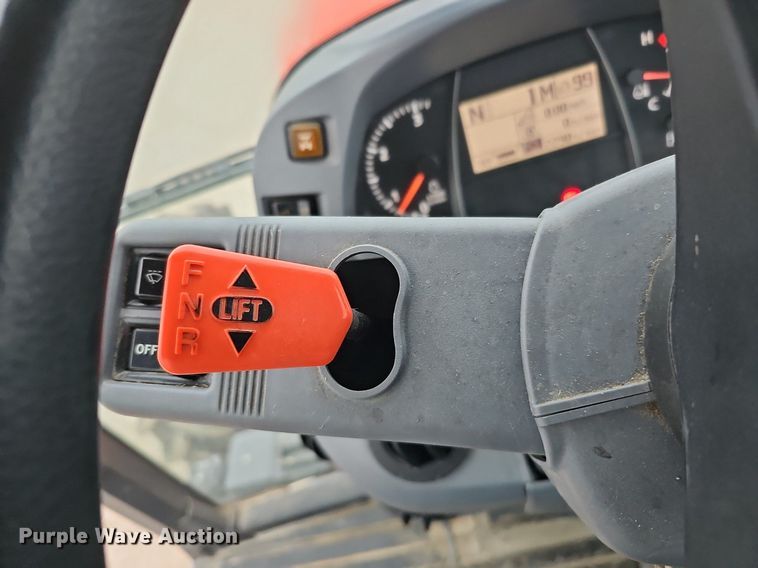 image for item DQ0293 2019 Kubota M6-131  MFWD tractor