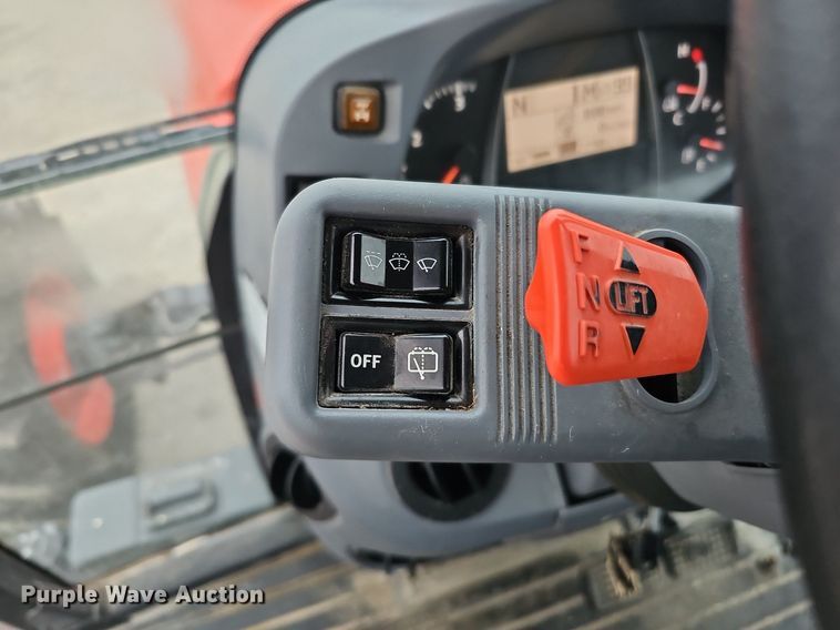 image for item DQ0293 2019 Kubota M6-131  MFWD tractor