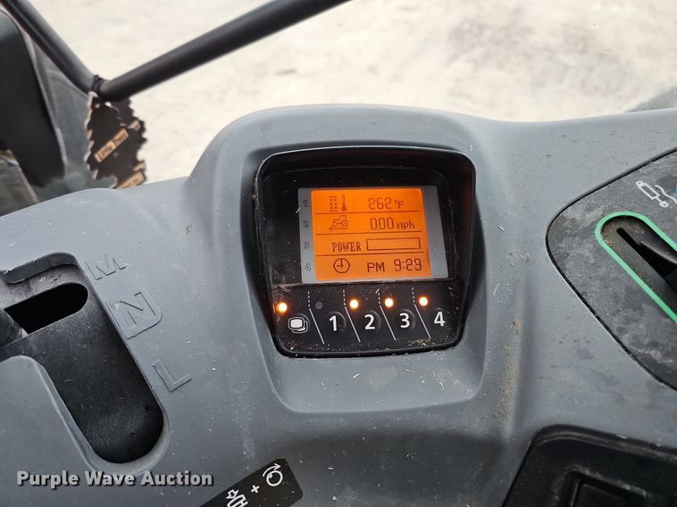 image for item DQ0293 2019 Kubota M6-131  MFWD tractor