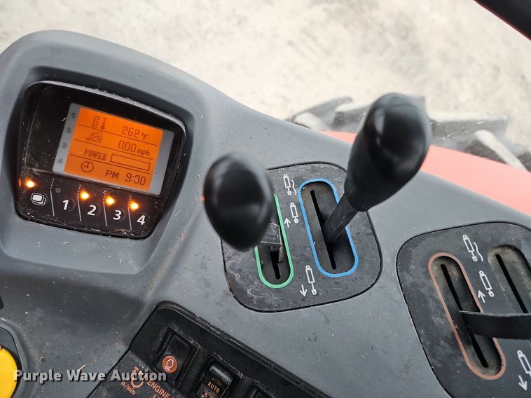 image for item DQ0293 2019 Kubota M6-131  MFWD tractor