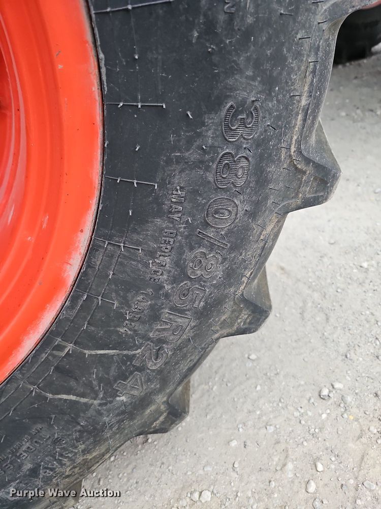 image for item DQ0293 2019 Kubota M6-131  MFWD tractor