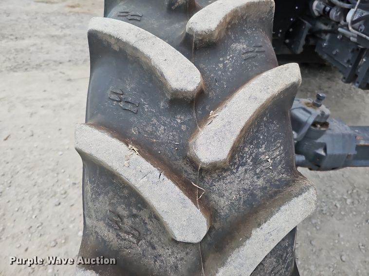 image for item DQ0293 2019 Kubota M6-131  MFWD tractor