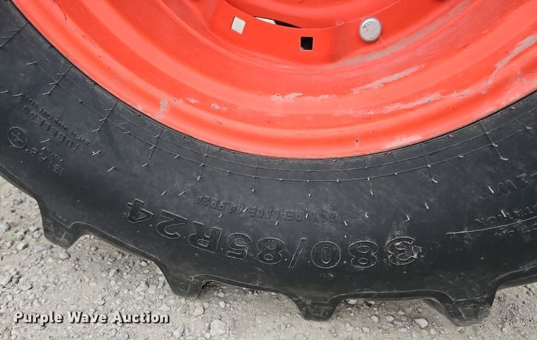 image for item DQ0293 2019 Kubota M6-131  MFWD tractor