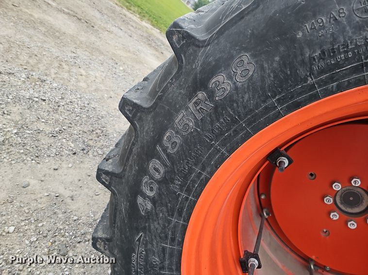 image for item DQ0293 2019 Kubota M6-131  MFWD tractor