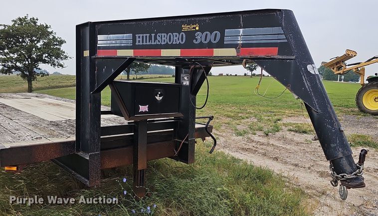 image for item DQ0294 2000 Hillsboro 300  equipment trailer