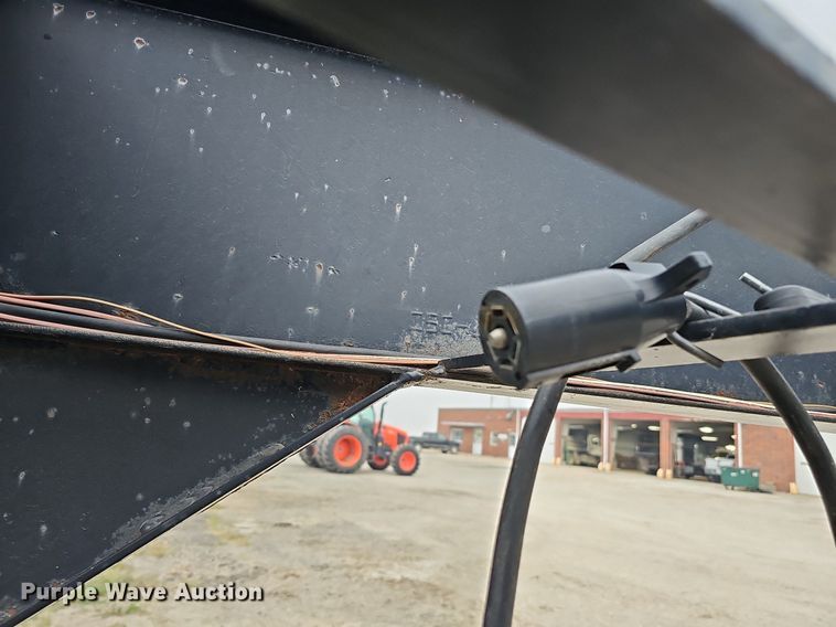 image for item DQ0294 2000 Hillsboro 300  equipment trailer