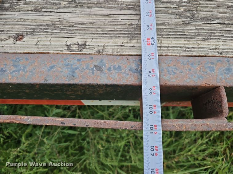 image for item DQ0294 2000 Hillsboro 300  equipment trailer