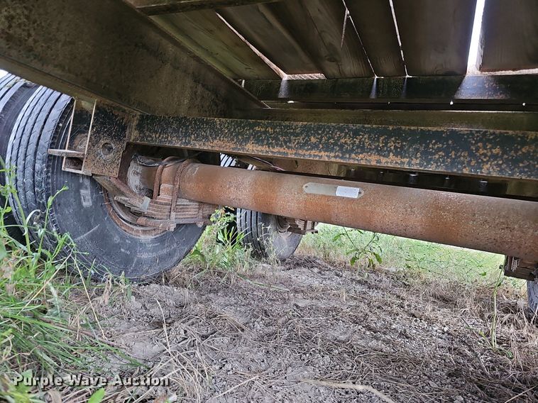 image for item DQ0294 2000 Hillsboro 300  equipment trailer
