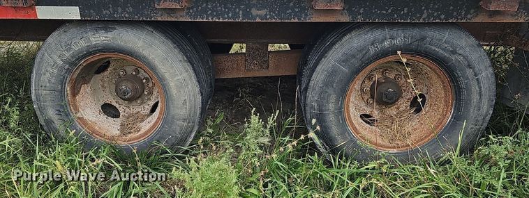 image for item DQ0294 2000 Hillsboro 300  equipment trailer