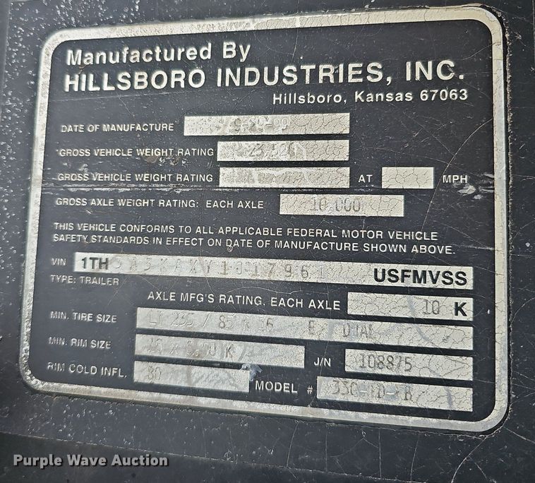 image for item DQ0294 2000 Hillsboro 300  equipment trailer