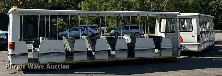 image for item DQ7358 2001 Ford E350  tram