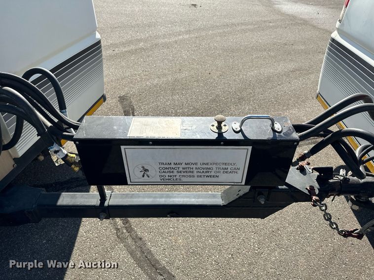 image for item DQ7358 2001 Ford E350  tram