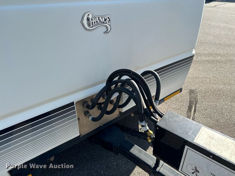 image for item DQ7358 2001 Ford E350  tram