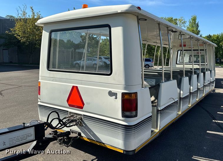 image for item DQ7358 2001 Ford E350  tram