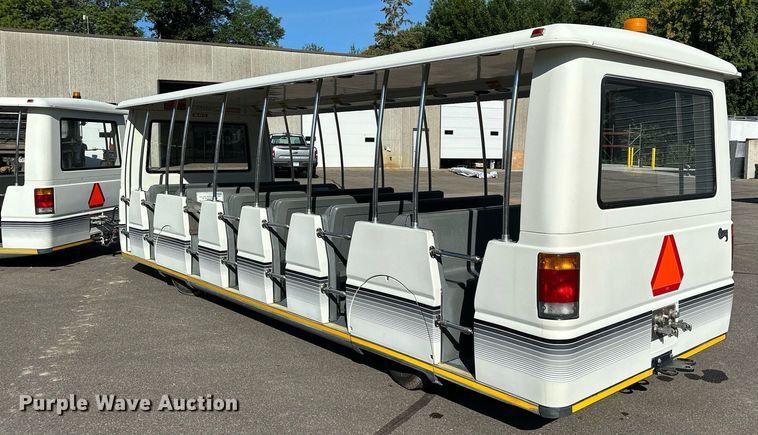 image for item DQ7358 2001 Ford E350  tram