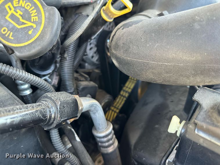 image for item DQ7358 2001 Ford E350  tram