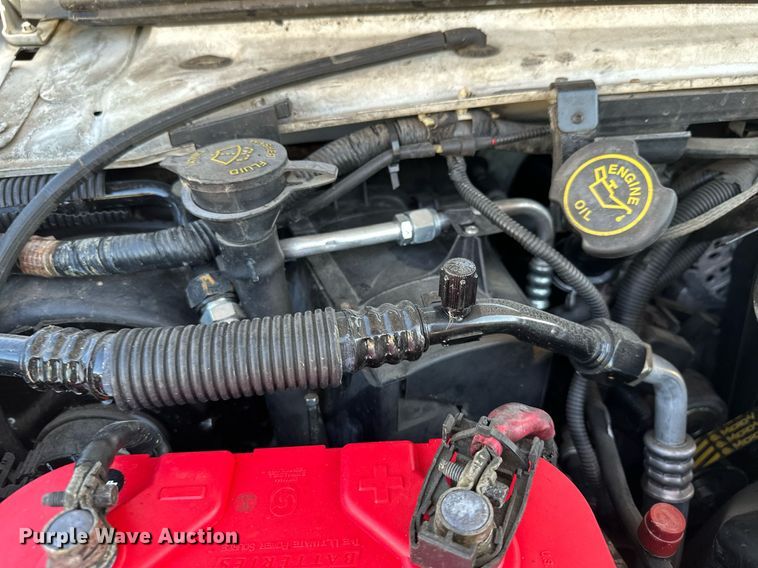 image for item DQ7358 2001 Ford E350  tram