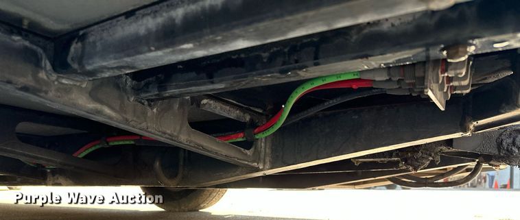 image for item DQ7358 2001 Ford E350  tram