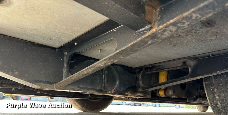 image for item DQ7358 2001 Ford E350  tram