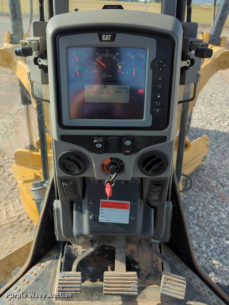 image for item DR6994 2016 Caterpillar 140M3  motor grader