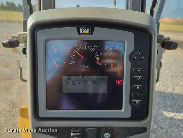 image for item DR6994 2016 Caterpillar 140M3  motor grader