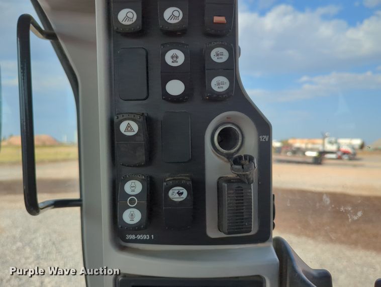 image for item DR6994 2016 Caterpillar 140M3  motor grader