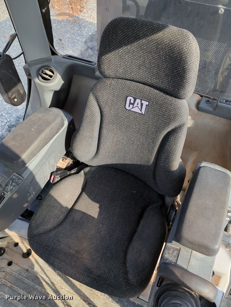 image for item DR6994 2016 Caterpillar 140M3  motor grader