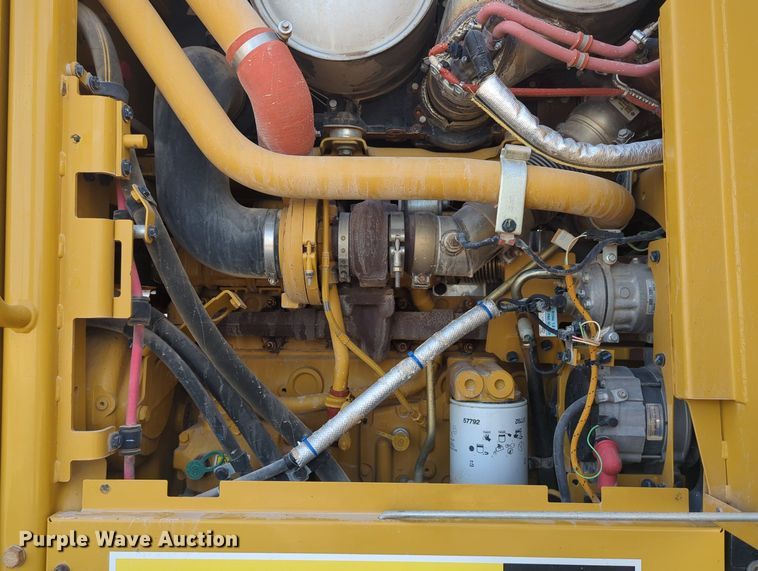 image for item DR6994 2016 Caterpillar 140M3  motor grader