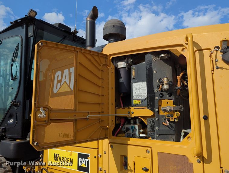 image for item DR6994 2016 Caterpillar 140M3  motor grader