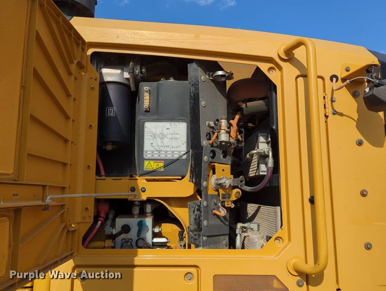 image for item DR6994 2016 Caterpillar 140M3  motor grader