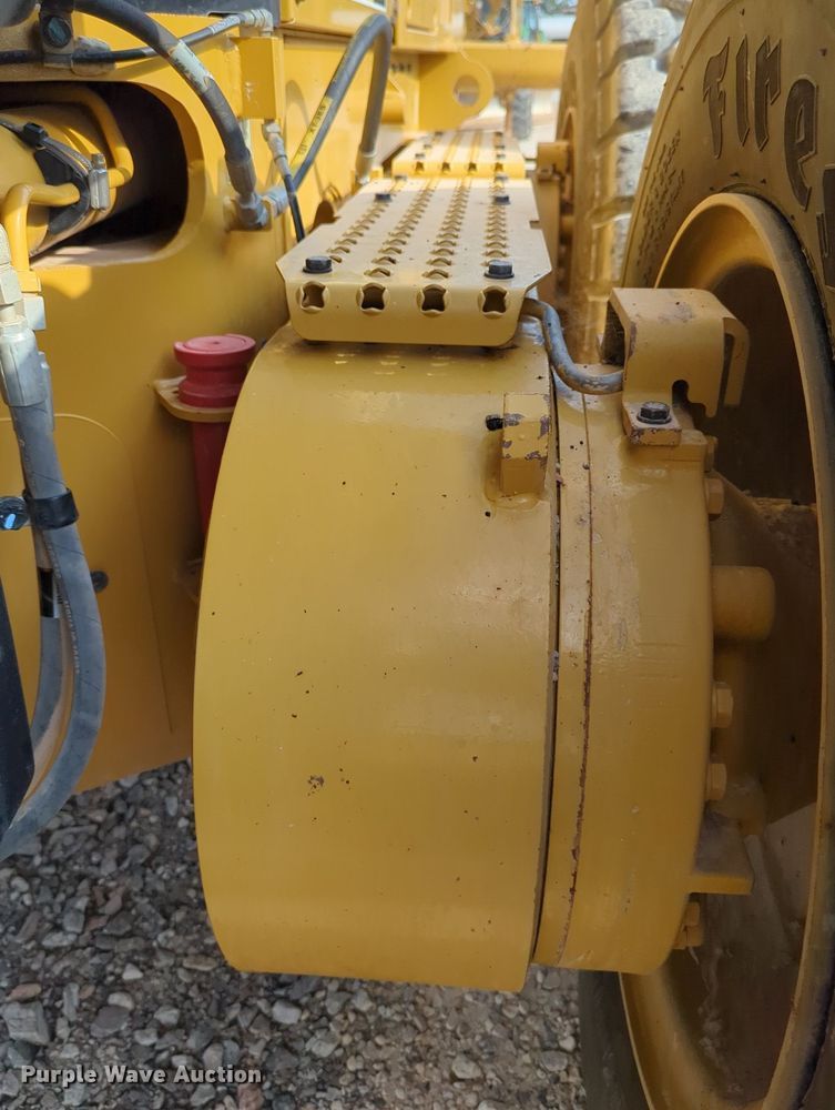 image for item DR6994 2016 Caterpillar 140M3  motor grader