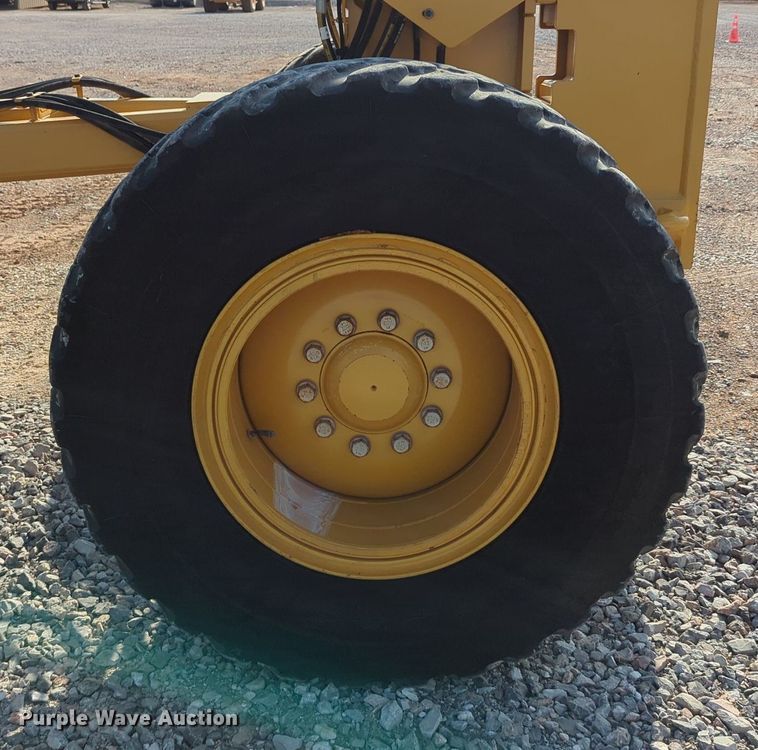 image for item DR6994 2016 Caterpillar 140M3  motor grader