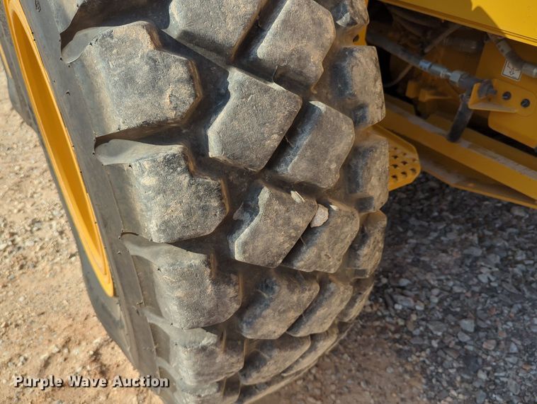 image for item DR6994 2016 Caterpillar 140M3  motor grader