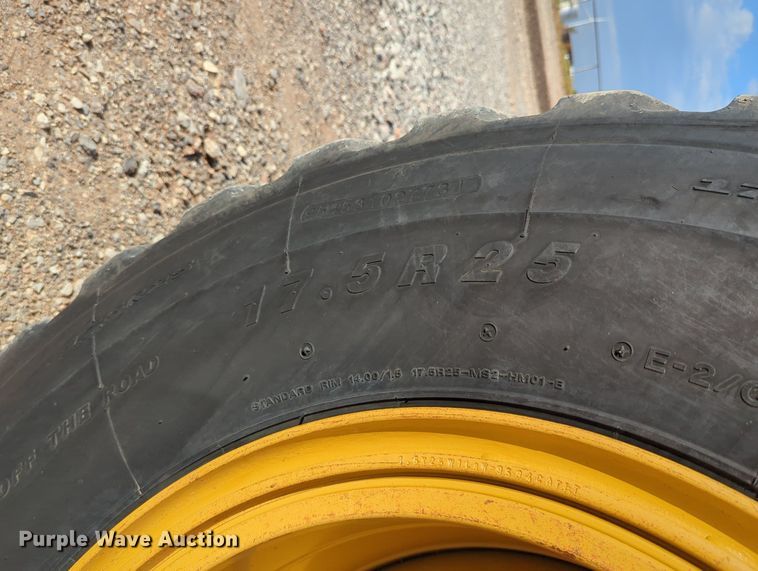 image for item DR6994 2016 Caterpillar 140M3  motor grader