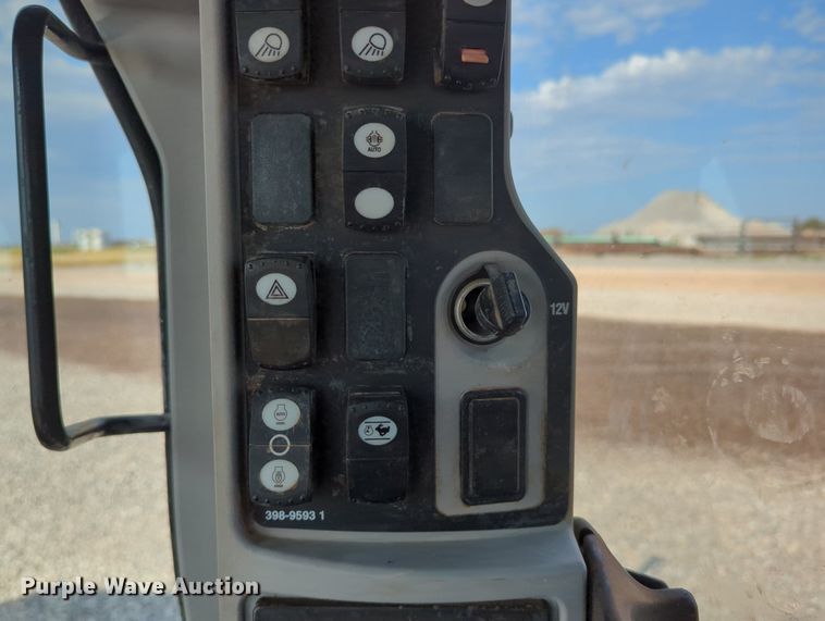 image for item DR6995 2013 Caterpillar 12M2 VHP Plus  motor grader