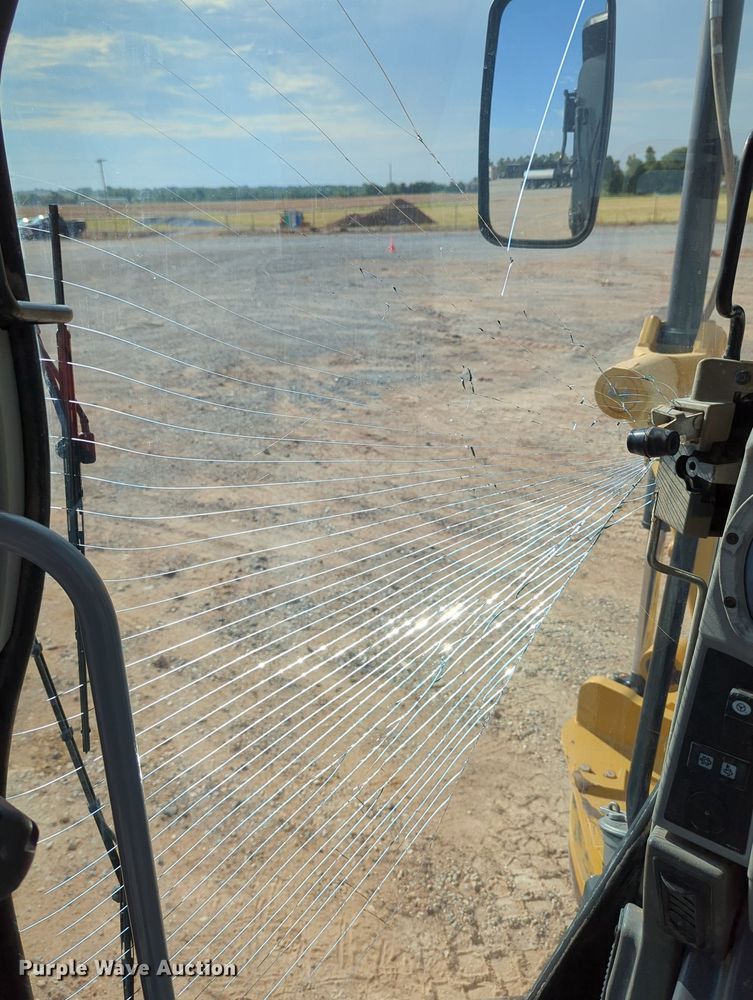 image for item DR6995 2013 Caterpillar 12M2 VHP Plus  motor grader