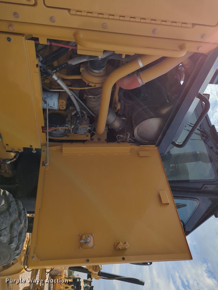 image for item DR6995 2013 Caterpillar 12M2 VHP Plus  motor grader